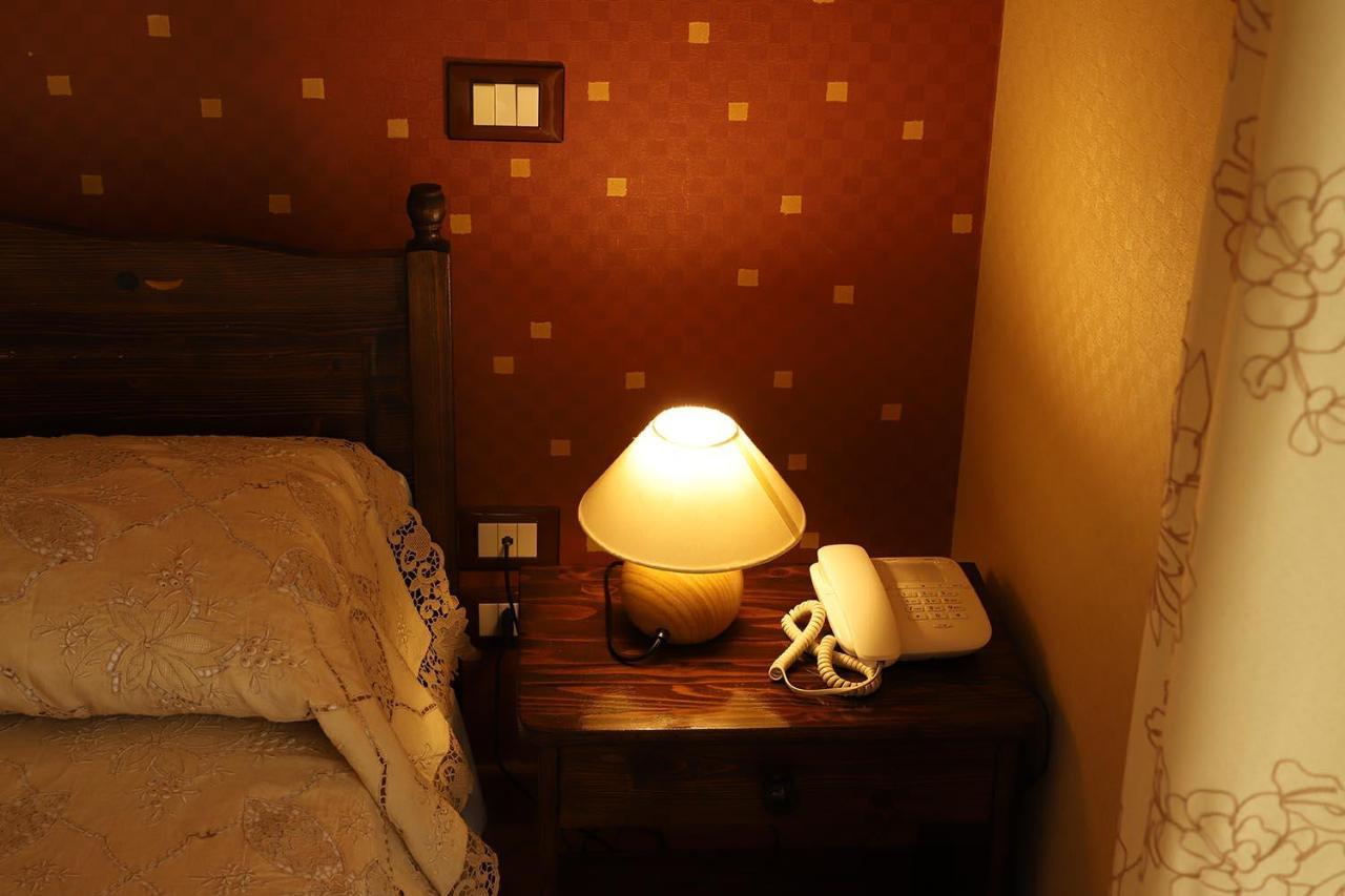 Hotel Alle Pendici Nicolosi Bagian luar foto