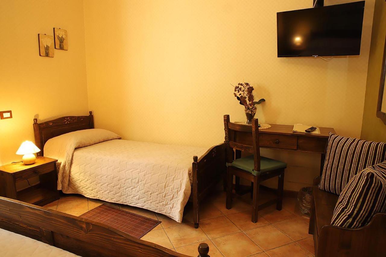 Hotel Alle Pendici Nicolosi Bagian luar foto