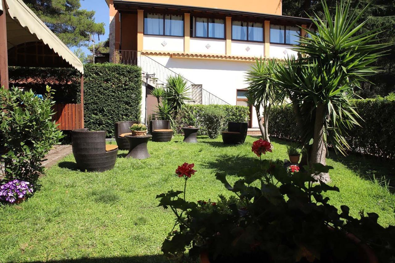 Hotel Alle Pendici Nicolosi Bagian luar foto