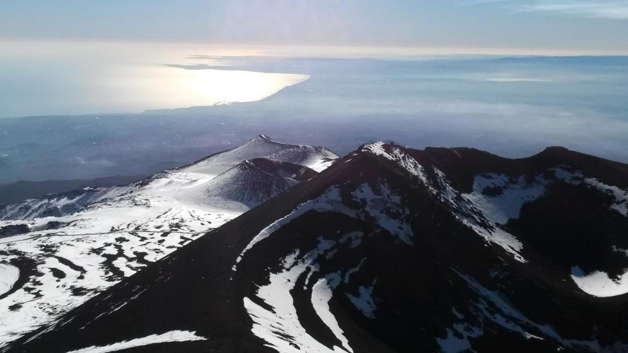 Hotel Alle Pendici Nicolosi Bagian luar foto