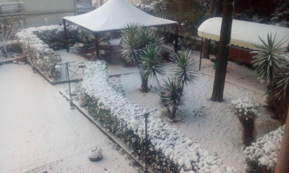 Hotel Alle Pendici Nicolosi Bagian luar foto