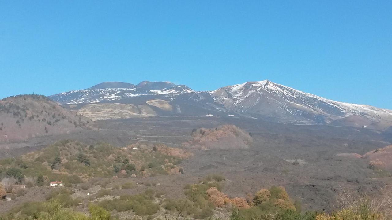 Hotel Alle Pendici Nicolosi Bagian luar foto
