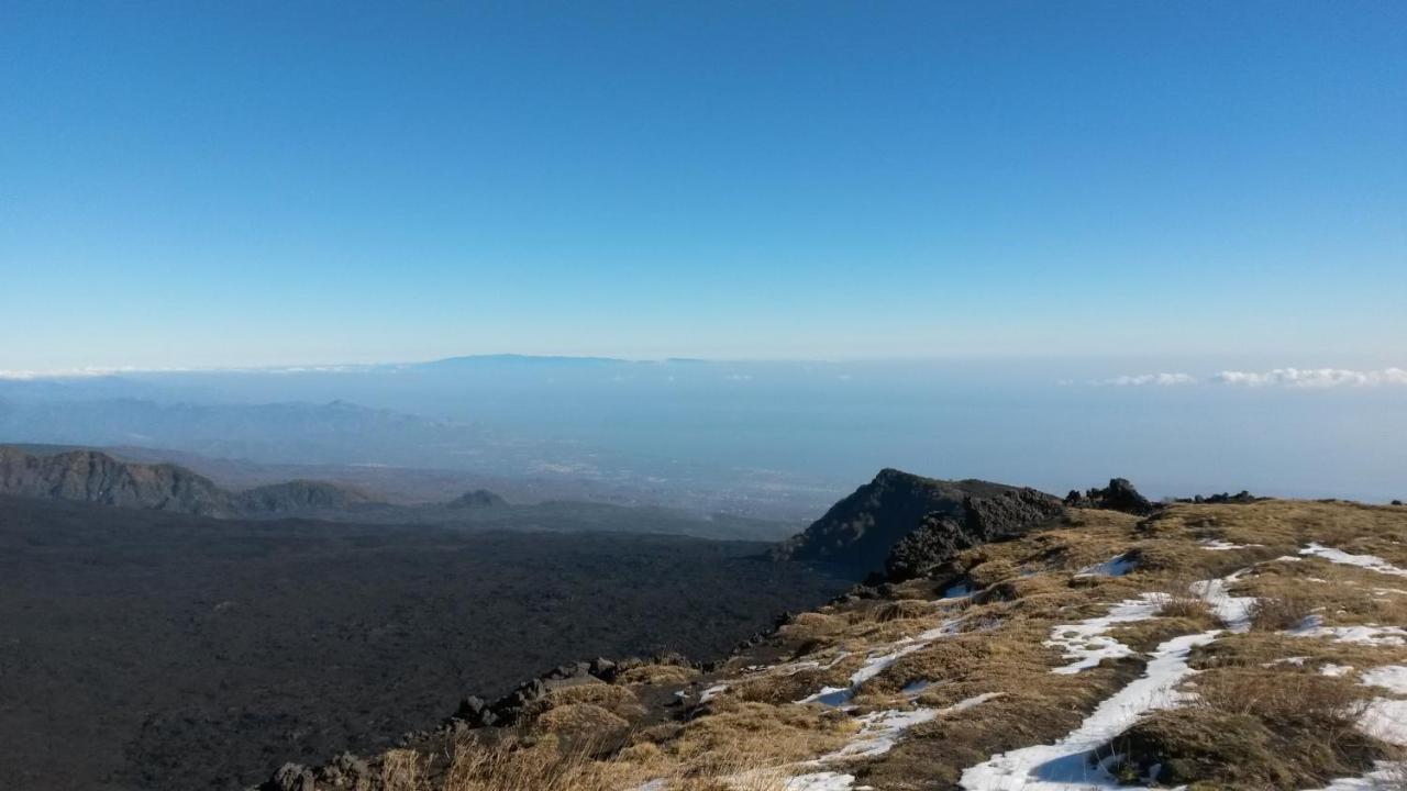 Hotel Alle Pendici Nicolosi Bagian luar foto