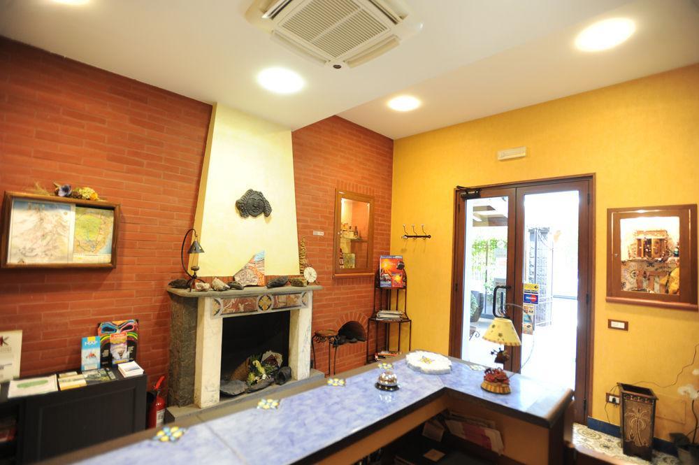 Hotel Alle Pendici Nicolosi Bagian luar foto