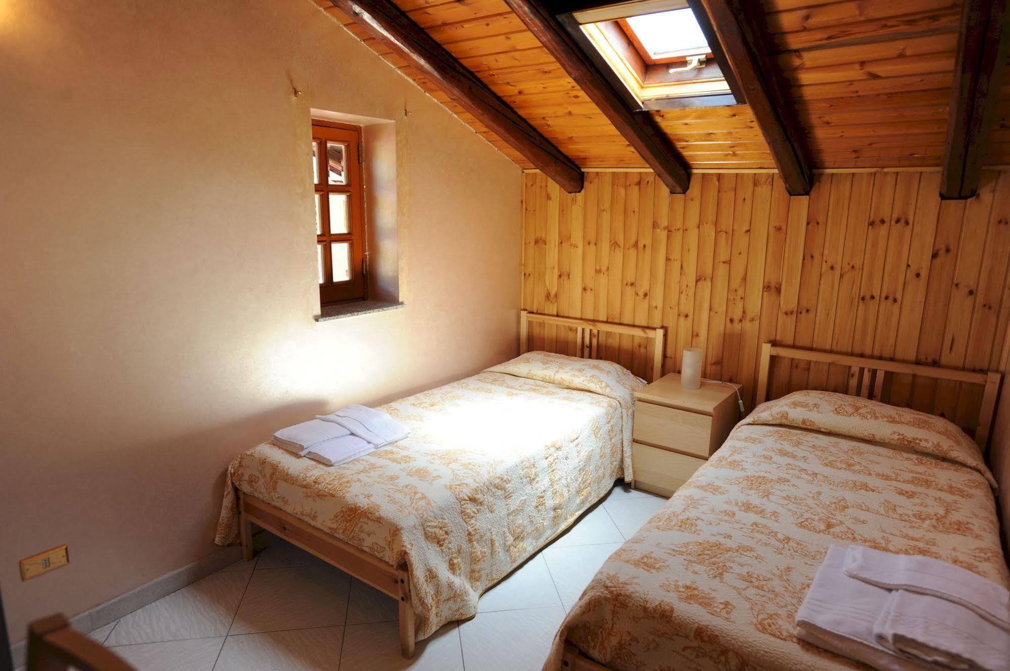 Hotel Alle Pendici Nicolosi Bagian luar foto